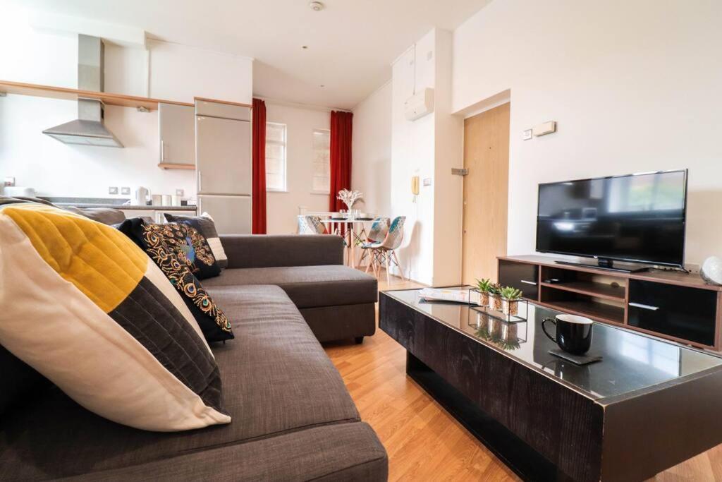Camber Hill - Long Stay Offer London Eksteriør billede